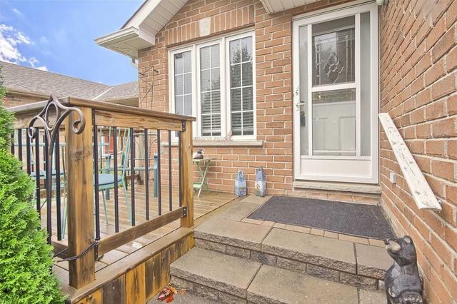 109 Monique Cres, House detached with 2 bedrooms, 3 bathrooms and 5 parking in Barrie ON | Image 12