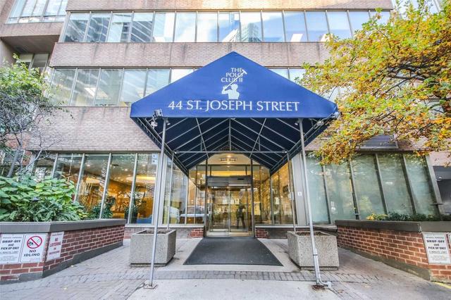 2112 - 44 St Joseph St, Condo with 2 bedrooms, 2 bathrooms and 1 parking in Toronto ON | Image 12