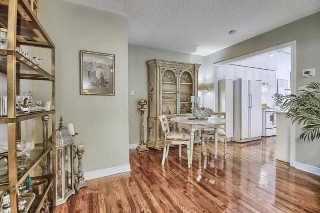 61 Meadowbrook Lane, House attached with 3 bedrooms, 2 bathrooms and 3 parking in Markham ON | Image 3