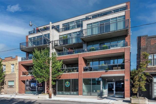 201 - 588 Annette St, Condo with 2 bedrooms, 2 bathrooms and 0 parking in Toronto ON | Card Image