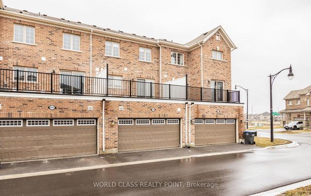 442 Remembrance Rd, House attached with 3 bedrooms, 4 bathrooms and 3 parking in Brampton ON | Image 24