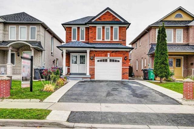 58 Loons Call Cres, House detached with 3 bedrooms, 4 bathrooms and 5 parking in Brampton ON | Image 1