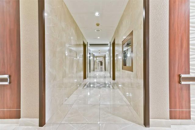 208 - 135 Hillcrest Ave, Condo with 2 bedrooms, 1 bathrooms and 1 parking in Mississauga ON | Image 34
