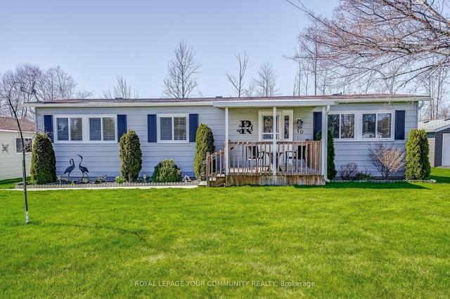 10 Hummingbird Circ, House detached with 2 bedrooms, 2 bathrooms and 5 parking in Georgina ON | Image 1