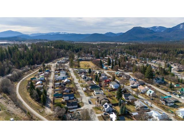 8 103rd Avenue, House detached with 4 bedrooms, 2 bathrooms and null parking in Kimberley BC | Image 67