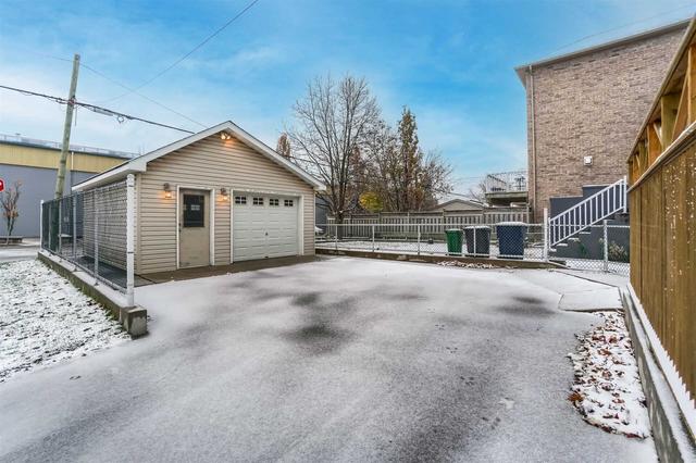 93 Twenty Second St, House detached with 2 bedrooms, 2 bathrooms and 4 parking in Toronto ON | Image 27