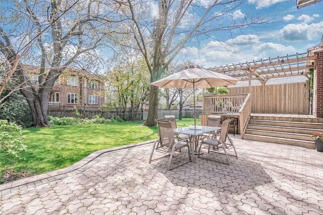 13 King George's Dr, House detached with 3 bedrooms, 2 bathrooms and 6 parking in Toronto ON | Image 28