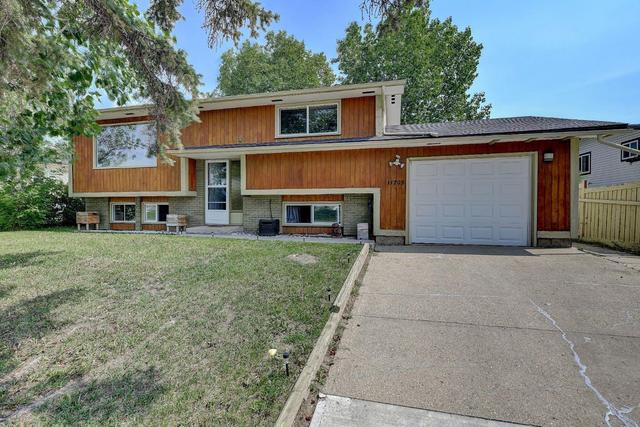 11705 95 Street, House detached with 3 bedrooms, 2 bathrooms and 3 parking in Grande Prairie AB | Image 1