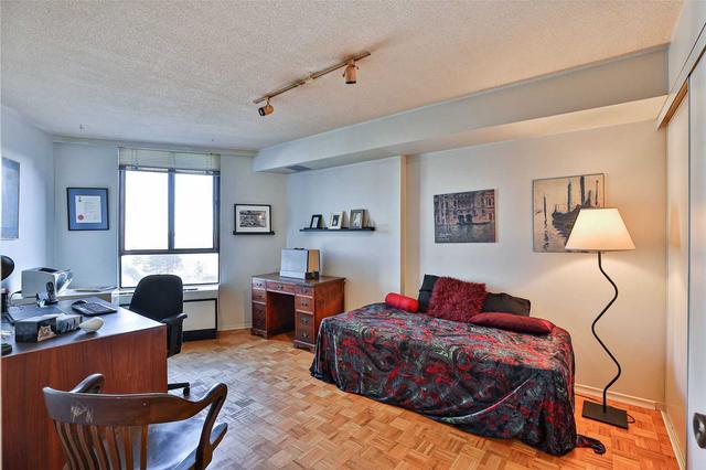 e31 - 300 Mill Rd, Condo with 2 bedrooms, 2 bathrooms and 1 parking in Toronto ON | Image 9