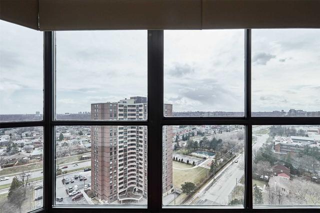 1908 - 40 Richview Rd, Condo with 2 bedrooms, 2 bathrooms and 1 parking in Toronto ON | Image 2