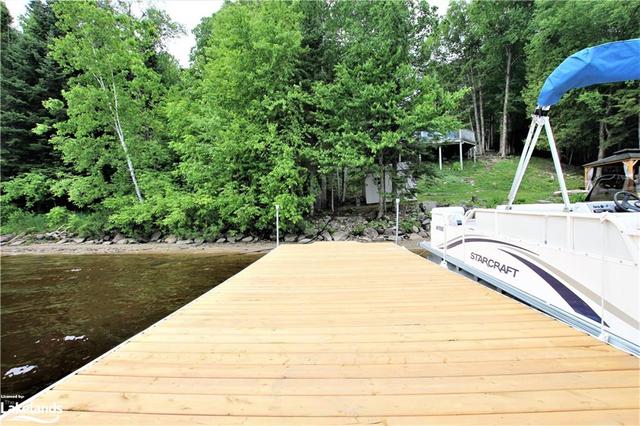 677 Limberlost Point Road, House detached with 3 bedrooms, 1 bathrooms and null parking in Parry Sound, Unorganized, Centre Part ON | Image 9