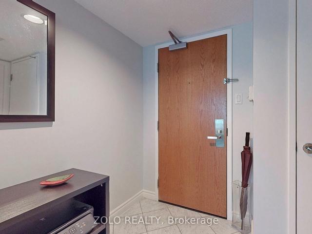 1010 - 38 Elm St, Condo with 1 bedrooms, 1 bathrooms and 0 parking in Toronto ON | Image 10