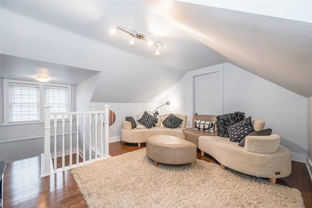 30 Barber Ave, House detached with 4 bedrooms, 3 bathrooms and 5 parking in Guelph ON | Image 19