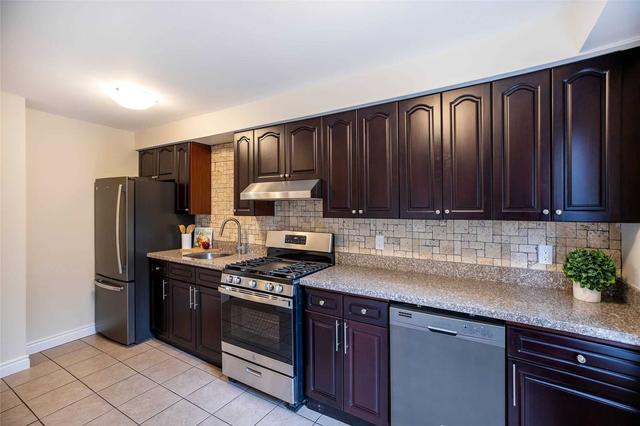 10 - 1055 Central Park Blvd N, Townhouse with 4 bedrooms, 2 bathrooms and 1 parking in Oshawa ON | Image 2