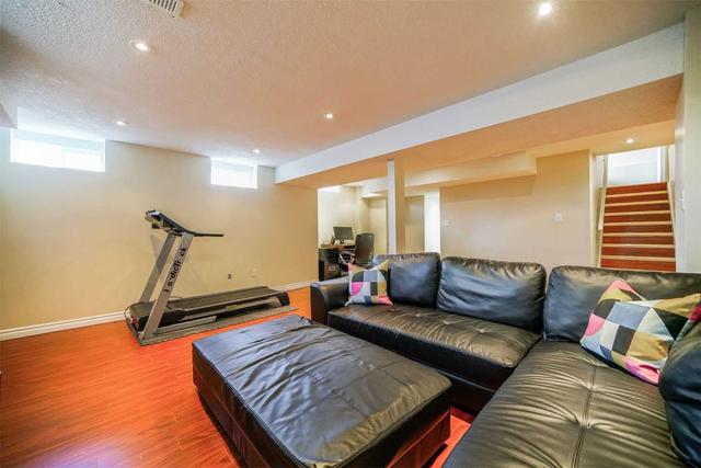 2 Westolivia Tr, House semidetached with 4 bedrooms, 4 bathrooms and 3 parking in Vaughan ON | Image 21