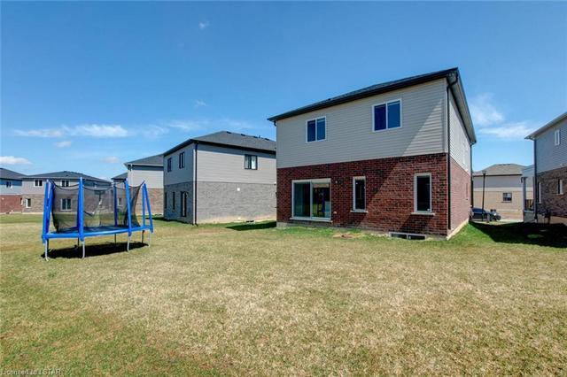 2439 Bennett Crossing, House detached with 4 bedrooms, 2 bathrooms and 4 parking in London ON | Image 43