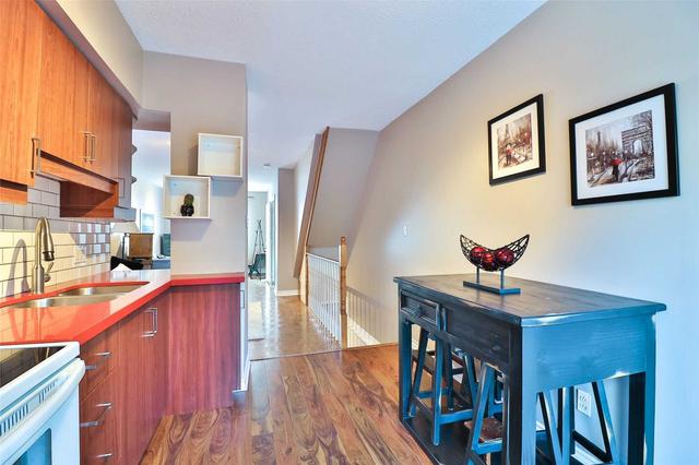 809 Pape Ave, House semidetached with 3 bedrooms, 2 bathrooms and 0 parking in Toronto ON | Image 27