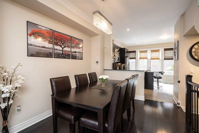 10 Agar Lane, House attached with 3 bedrooms, 3 bathrooms and 2 parking in Vaughan ON | Image 4