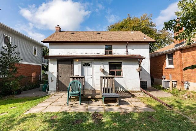697 Midland Ave, House detached with 3 bedrooms, 2 bathrooms and 3 parking in Toronto ON | Image 14