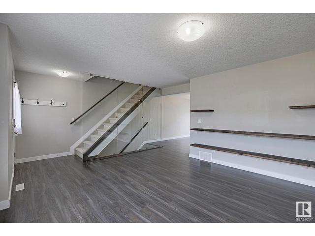 100 - 9535 217 St Nw, House attached with 3 bedrooms, 2 bathrooms and null parking in Edmonton AB | Image 5