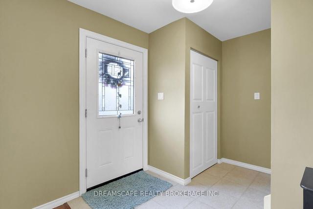 83 Woodrow Cres, House semidetached with 3 bedrooms, 2 bathrooms and 3 parking in London ON | Image 36