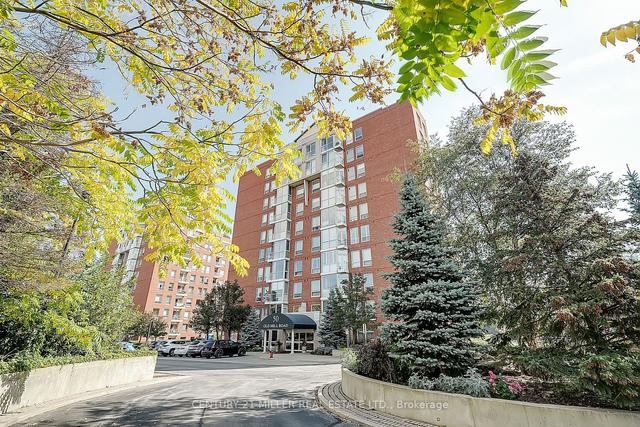 glb1 - 50 Old Mill Rd, Condo with 2 bedrooms, 2 bathrooms and 1 parking in Oakville ON | Image 1
