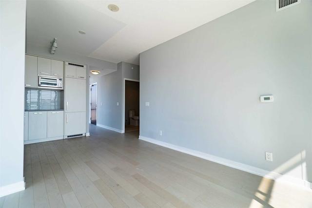 s609 - 120 Bayview Ave, Condo with 2 bedrooms, 2 bathrooms and 1 parking in Toronto ON | Image 22