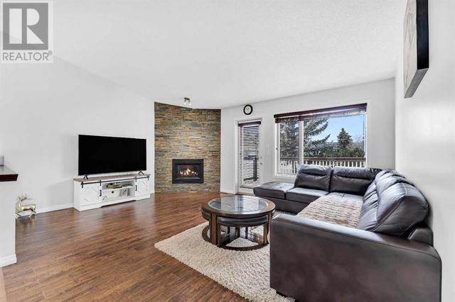 300 Lakeside Greens Crescent, House detached with 4 bedrooms, 3 bathrooms and 4 parking in Chestermere AB | Image 23