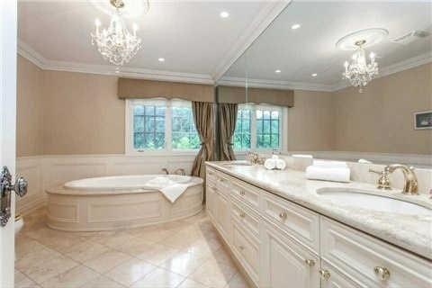 1149 Druery Crt, House detached with 5 bedrooms, 4 bathrooms and 10 parking in Newmarket ON | Image 15