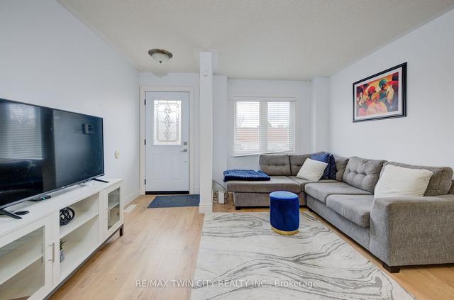 35 - 224 Rosemount Ave, Townhouse with 3 bedrooms, 4 bathrooms and 1 parking in Toronto ON | Image 17