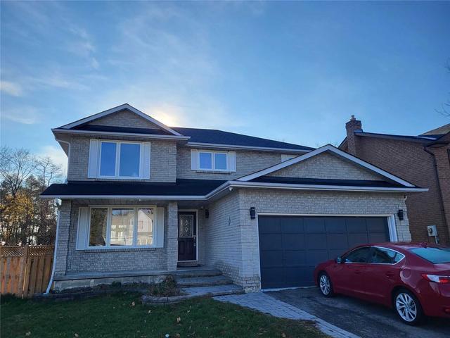9 Eastwood Ave N, House detached with 4 bedrooms, 4 bathrooms and 7 parking in Oshawa ON | Image 1
