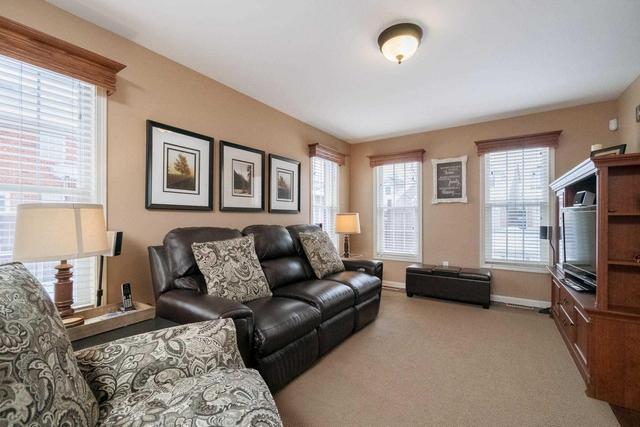 31 Rowland St, House detached with 3 bedrooms, 3 bathrooms and 2 parking in Brampton ON | Image 9