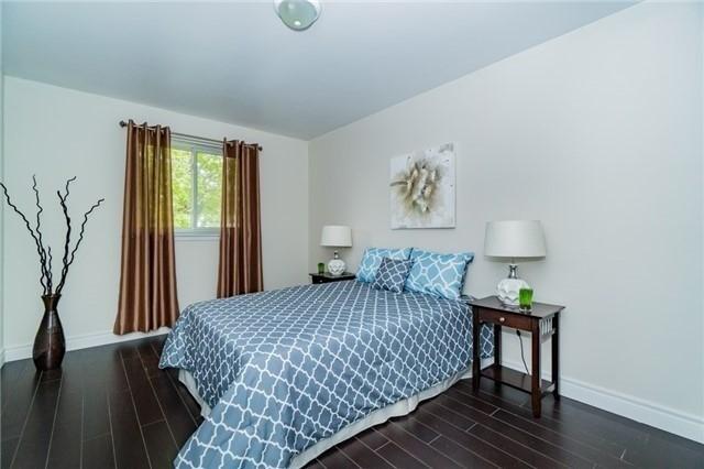 Upper - 3280 Klaiman Upper Dr, House semidetached with 3 bedrooms, 2 bathrooms and 2 parking in Mississauga ON | Image 5