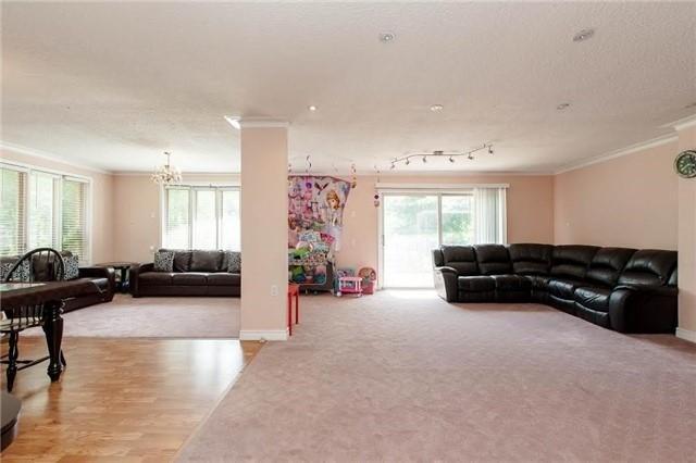 7300 Reesor Rd, House detached with 4 bedrooms, 2 bathrooms and 10 parking in Markham ON | Image 3