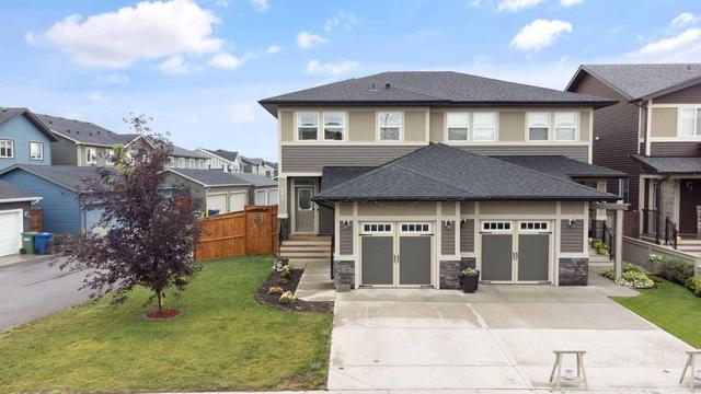 501 Midtown Street Sw, Home with 3 bedrooms, 2 bathrooms and 2 parking in Airdrie AB | Image 2