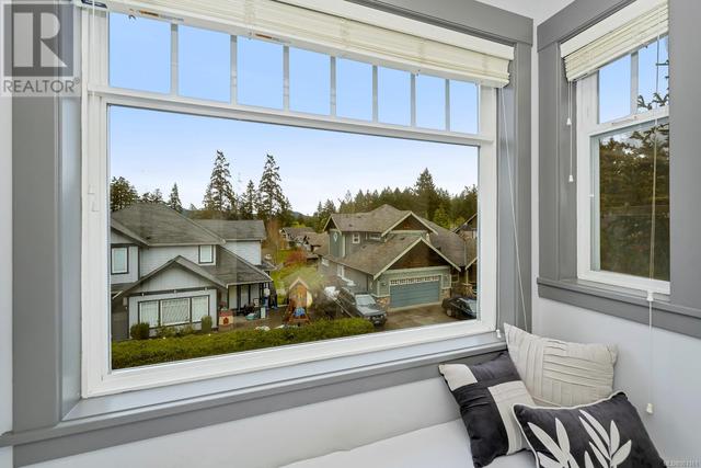 2007 Troon Crt, House detached with 3 bedrooms, 3 bathrooms and 4 parking in Langford BC | Image 23