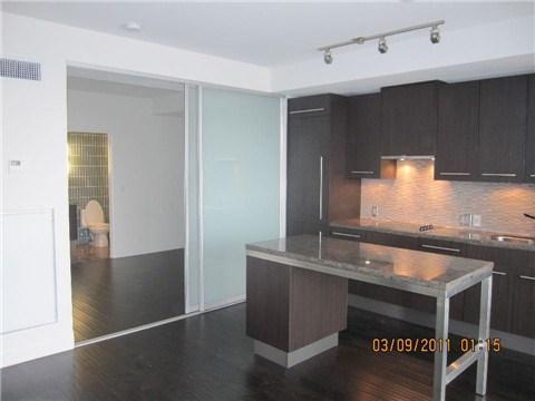 3004 - 80 John St, Condo with 1 bedrooms, 1 bathrooms and null parking in Toronto ON | Image 3