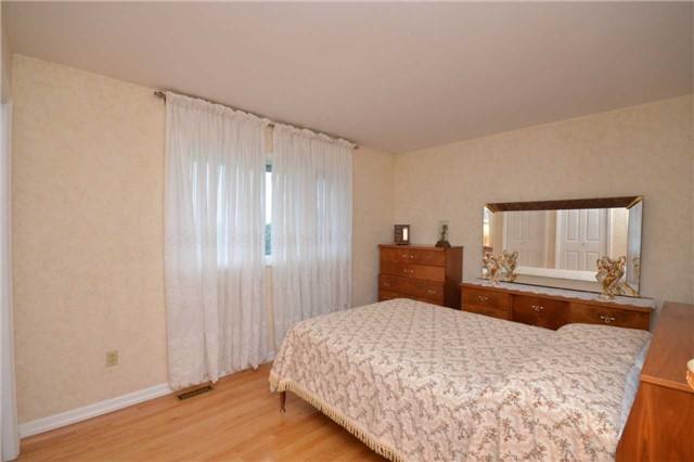 3821 Countryside Dr, House detached with 3 bedrooms, 3 bathrooms and 10 parking in Brampton ON | Image 7