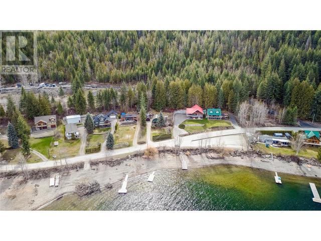 3580 Eagle Bay Road, House detached with 3 bedrooms, 2 bathrooms and null parking in Columbia Shuswap C BC | Image 45