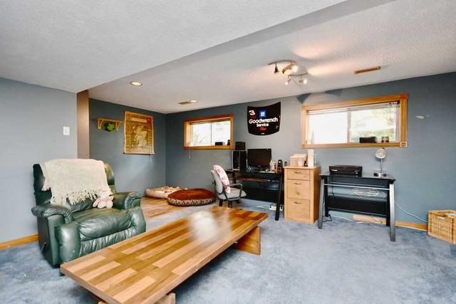 1180 Shore Acres Dr, House detached with 3 bedrooms, 1 bathrooms and 7.5 parking in Innisfil ON | Image 7