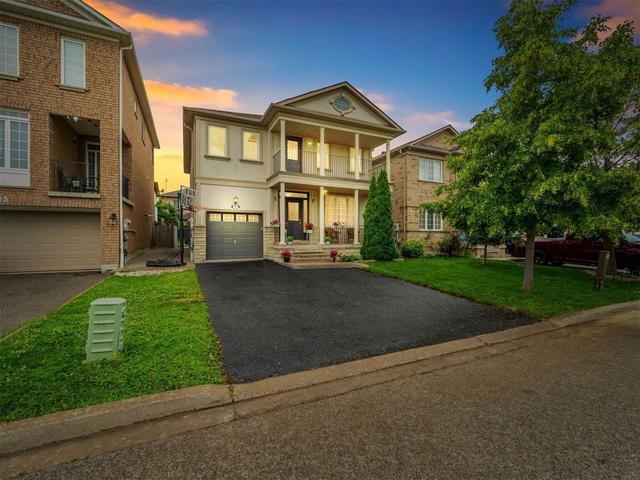 11 Redfinch Cres, House detached with 3 bedrooms, 4 bathrooms and 4 parking in Vaughan ON | Image 1