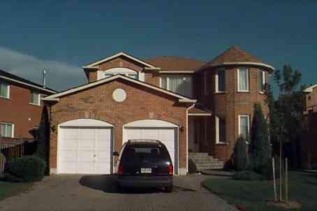 1200 Greenwood Cres, House detached with 4 bedrooms, 3 bathrooms and 6 parking in Oakville ON | Image 1
