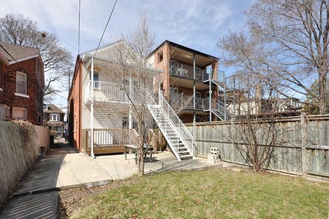 611 Ossington Ave, House detached with 2 bedrooms, 1 bathrooms and 0 parking in Toronto ON | Image 14