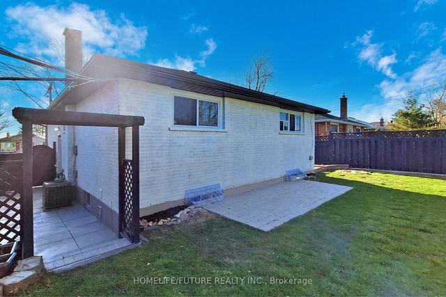 423 Elizabeth St, House detached with 3 bedrooms, 3 bathrooms and 3 parking in Oshawa ON | Image 25