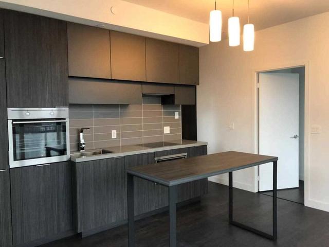 608 - 8 Eglinton Ave E, Condo with 2 bedrooms, 2 bathrooms and 1 parking in Toronto ON | Image 5