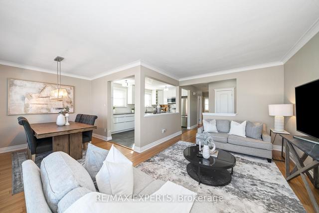 34 Risdon Crt, House detached with 3 bedrooms, 2 bathrooms and 5 parking in Toronto ON | Image 27