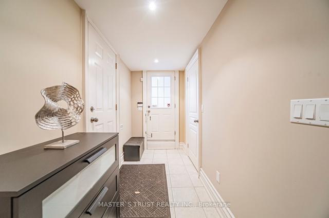 322b Empress Ave, House detached with 4 bedrooms, 5 bathrooms and 6 parking in Toronto ON | Image 26