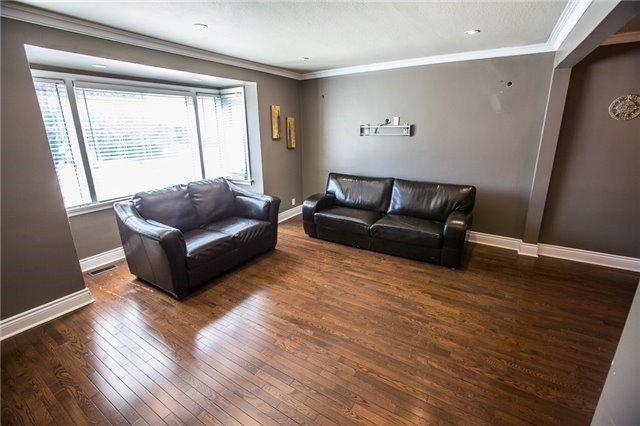 104 Mcgillivary Ave, House detached with 2 bedrooms, 2 bathrooms and 2 parking in Toronto ON | Image 7