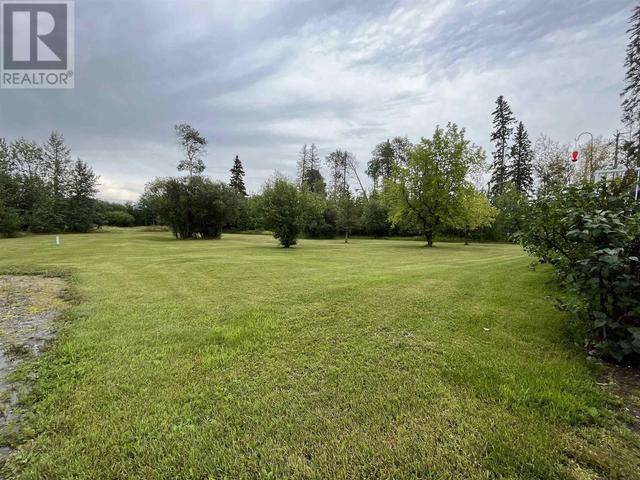 10655 N 97 Highway, House detached with 4 bedrooms, 3 bathrooms and null parking in Peace River B BC | Image 30