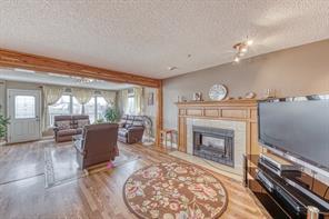 80 Edgepark Way Nw, House detached with 4 bedrooms, 3 bathrooms and 2 parking in Calgary AB | Image 2